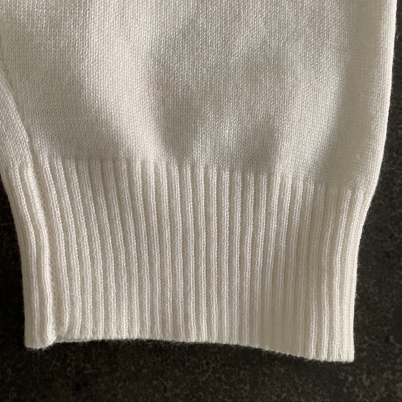 Sweater - Picture 5 of 5